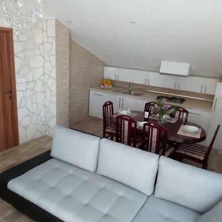 Perice Matejas Apartment *